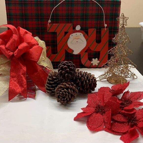 Christmas wreath kit.  Inv 22 - Picture 1 of 1